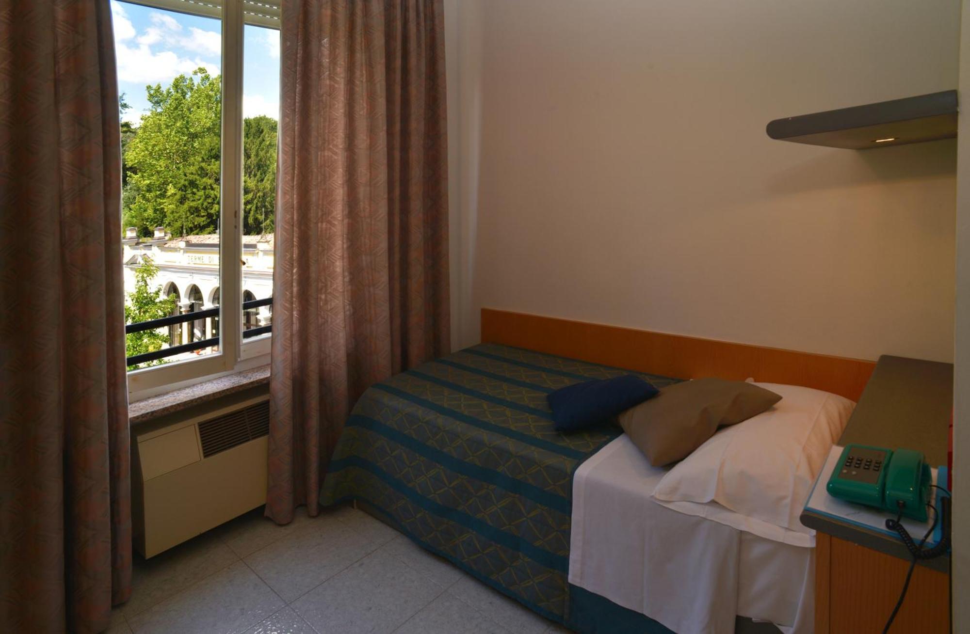 Hotel Salus Sant'Andrea Bagni Exterior foto